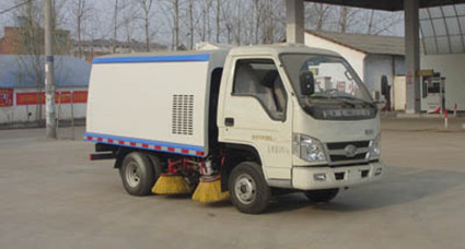 CLW5042TSLB5型掃路車.jpg